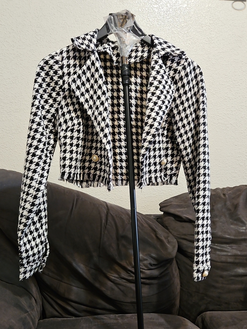 HYFVE Black & White Houndstooth Cropped Blazer Jacket